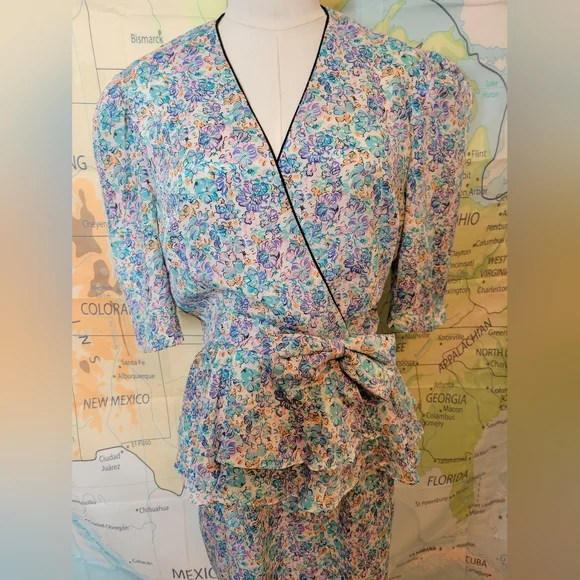 Vintage 1980sJT Dress Floral Wrap Dress with Blue and Pink Accents Size 10